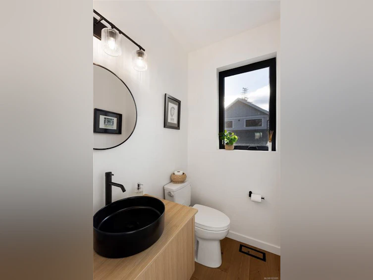10630 Derrick Road, North Saanich, BC, V8L 5M8 - 23