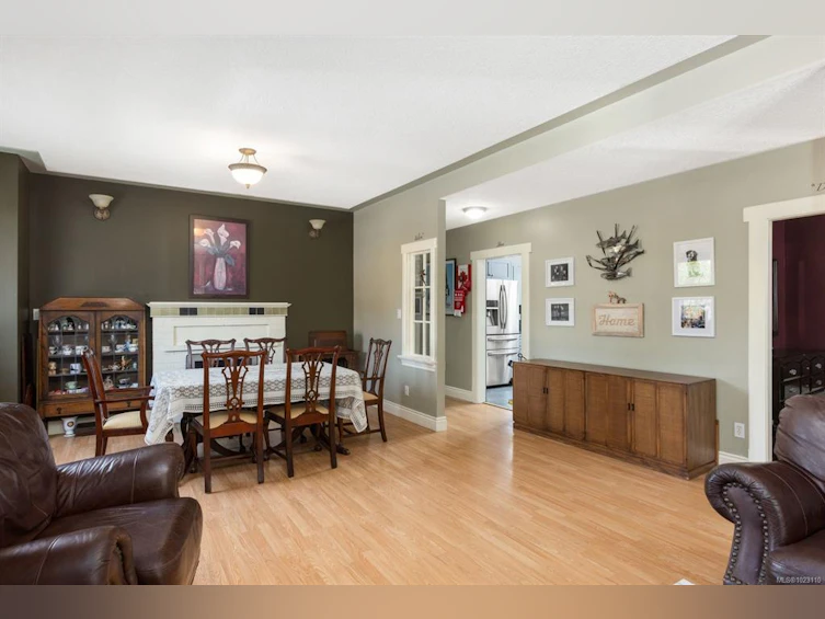 2393 Eastdowne Road, Oak Bay, BC, V8R 5P6 - 3