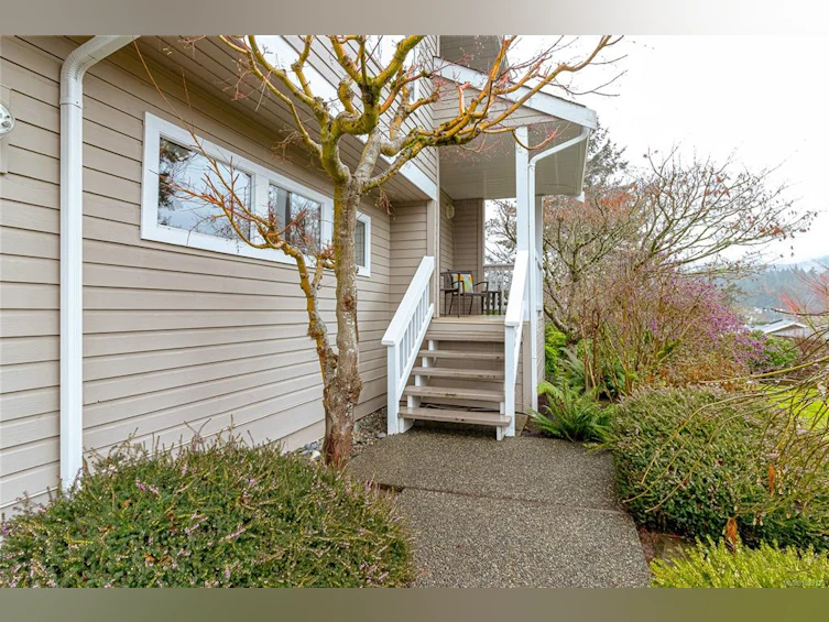 875 Clarke Road, Central Saanich, BC, V8M 2G1 - 36