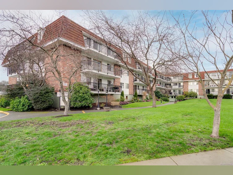 209-1680 Poplar Avenue, Saanich, BC, V8P 4K7 - 37