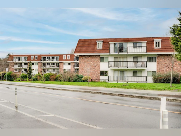 209-1680 Poplar Avenue, Saanich, BC, V8P 4K7 - 39