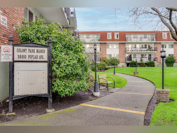209-1680 Poplar Avenue, Saanich, BC, V8P 4K7 - 35