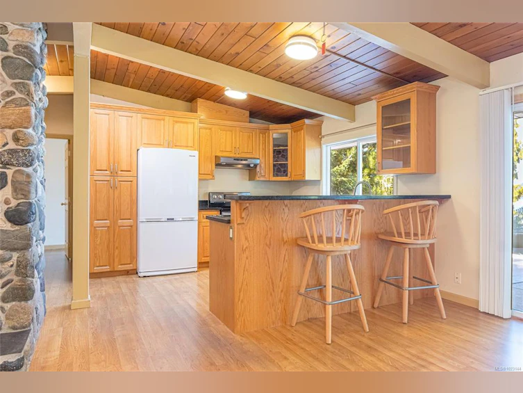 4731 Maple Guard Drive, Bowser/Deep Bay, BC, V0R 1G0 - 7