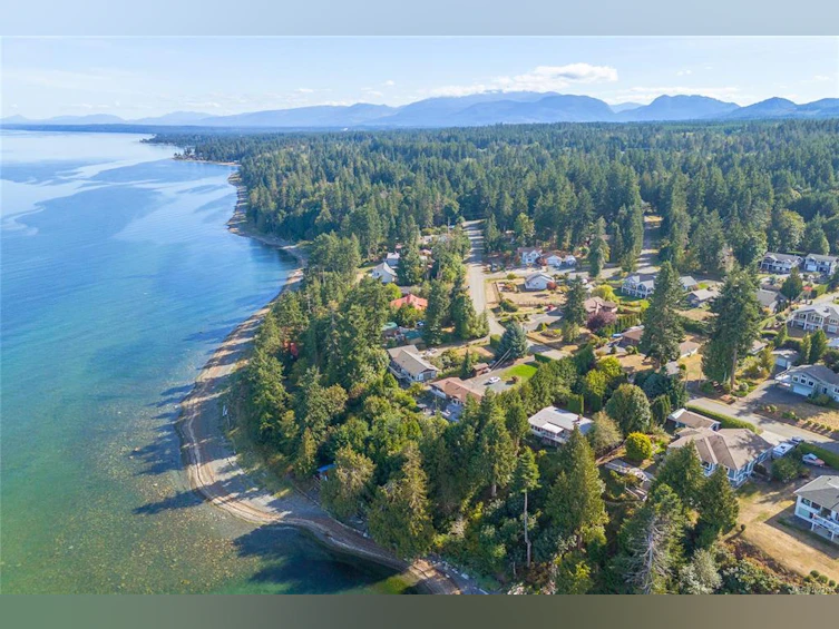 4731 Maple Guard Drive, Bowser/Deep Bay, BC, V0R 1G0 - 12