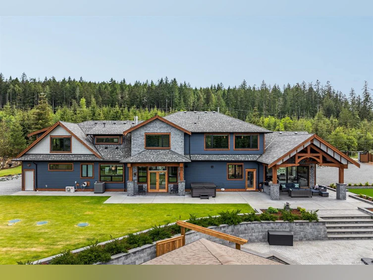 2833 Woodcroft Place, Shawnigan Lake, BC, V8H 2E4 - 2
