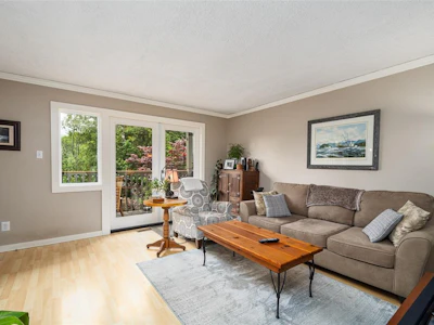 561 Macmillan Drive - 3