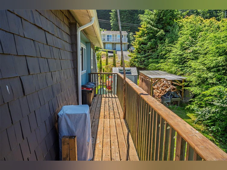 561 Macmillan Drive, Kelsey Bay/Sayward, BC, V0P 1R0 - 34
