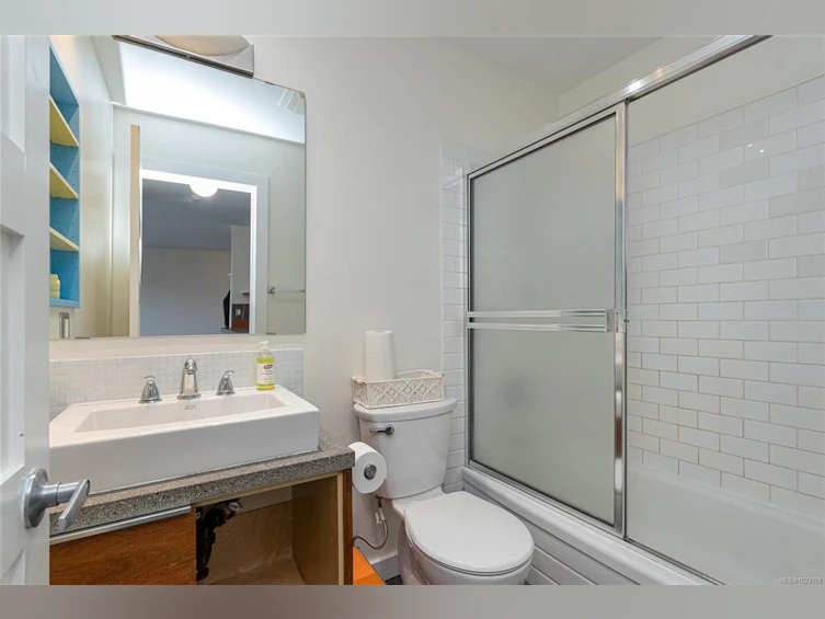 1005-1630 Quadra Street, Victoria, BC, V8W 3J5 - 18