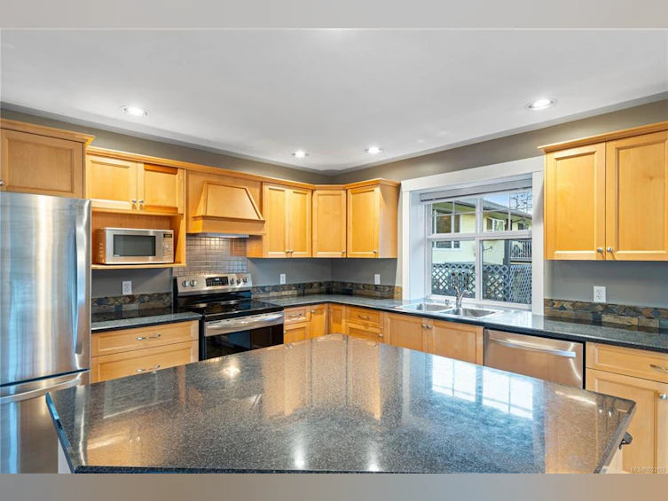 610 Forsyth Avenue, Parksville, BC, V9P 1G9 - 21