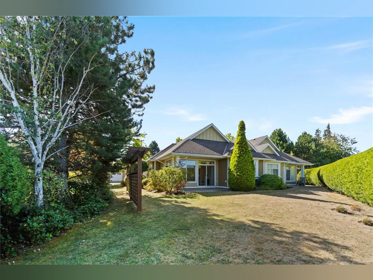 25-447 S Pym Street, Parksville, BC, V9P 2H9 - 25