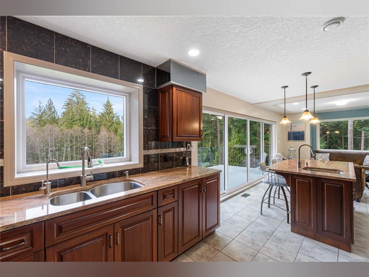 6540 Manhattan Way, Nanaimo, BC, V0R 2H0 - 10