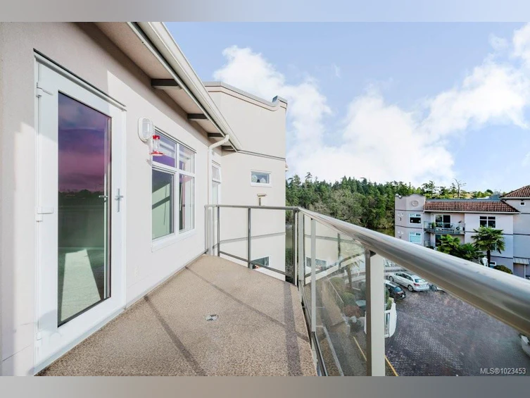 401-1085 Tillicum Road, Esquimalt, BC, V9A 7M3 - 30