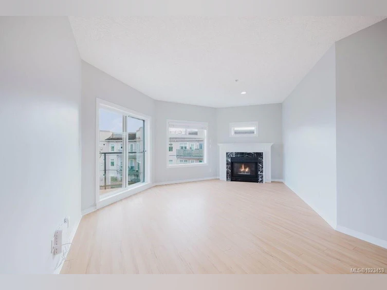 401-1085 Tillicum Road, Esquimalt, BC, V9A 7M3 - 12