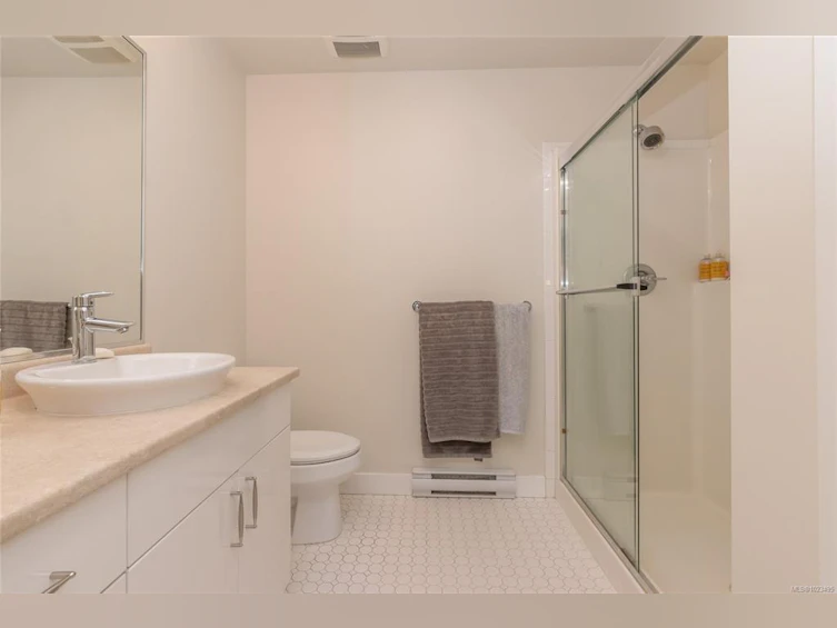 205-4394 West Saanich Road, Saanich, BC, V8Z 0B5 - 20