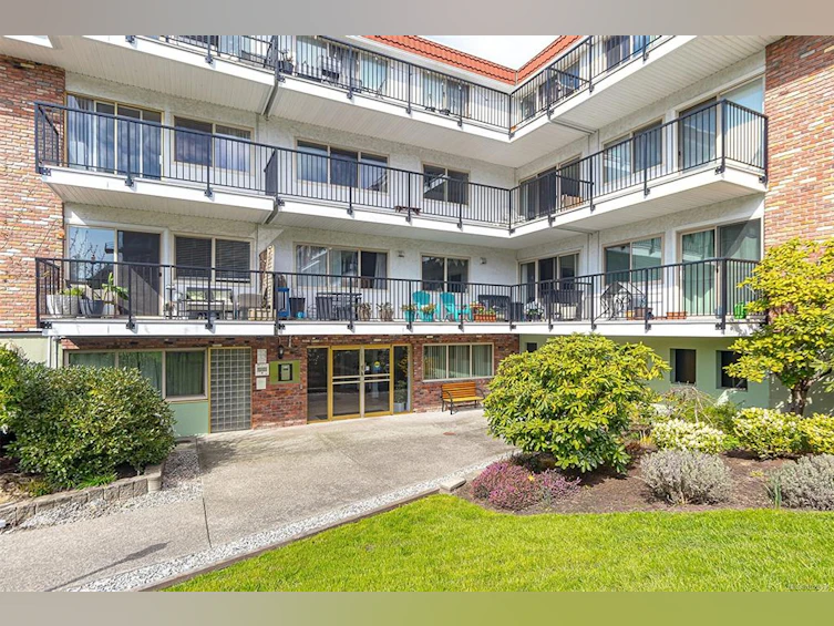 110-1680 Poplar Avenue, Saanich, BC, V8P 4K7 - 2