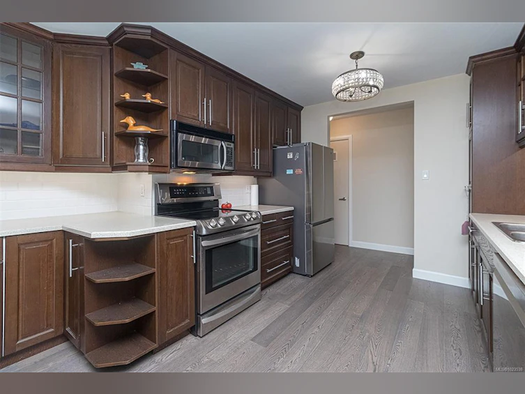 110-1680 Poplar Avenue, Saanich, BC, V8P 4K7 - 15