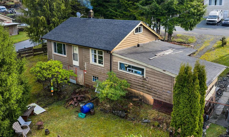 17002 Wickanninish Road