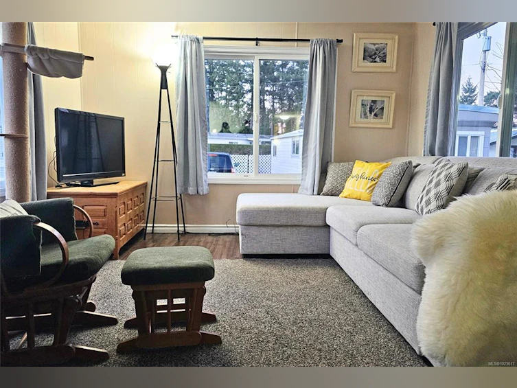 5B-6245 Metral Drive, Nanaimo, BC, V9T 6P8 - 2