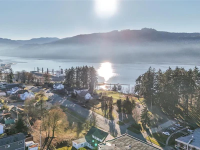 3053 Kingsway Avenue - 2