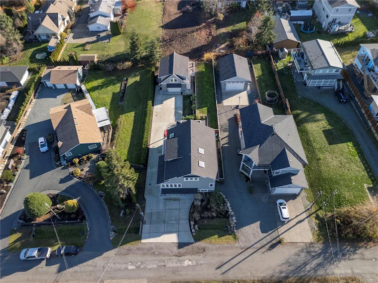 3839/3841 Ross Avenue, Courtenay, BC, V0R 2V0 - 57
