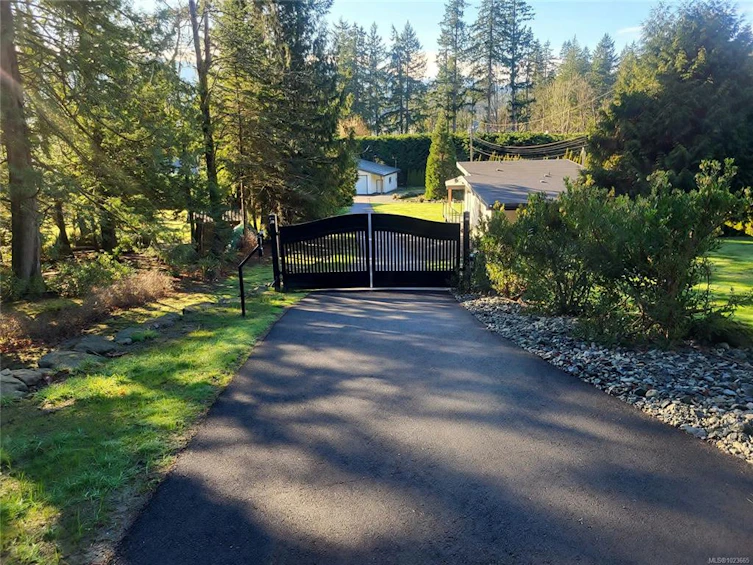4718/4720 Shell Beach Road, Ladysmith, BC, V9G 1L7 - 2