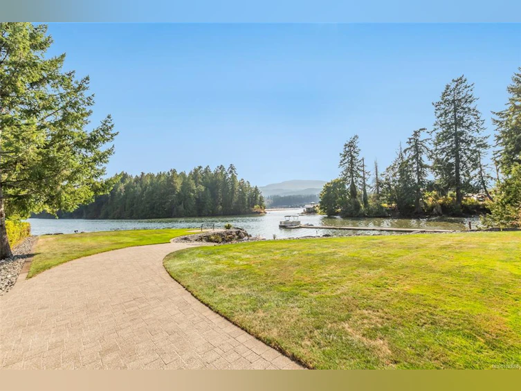 4718/4720 Shell Beach Road, Ladysmith, BC, V9G 1L7 - 35