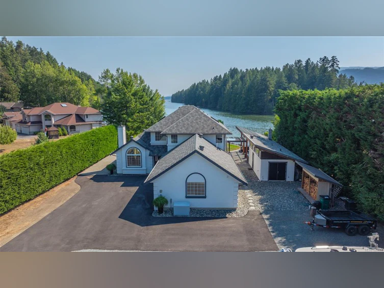 4718/4720 Shell Beach Road, Ladysmith, BC, V9G 1L7 - 3