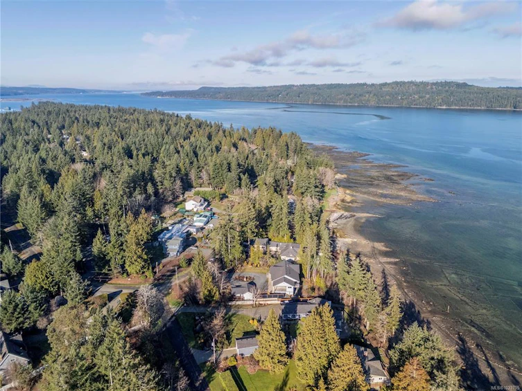 176 Baynes Drive, Fanny Bay, BC, V0R 1W0 - 93