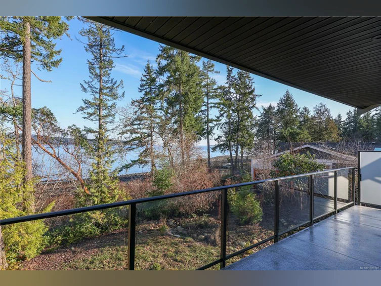 176 Baynes Drive, Fanny Bay, BC, V0R 1W0 - 10