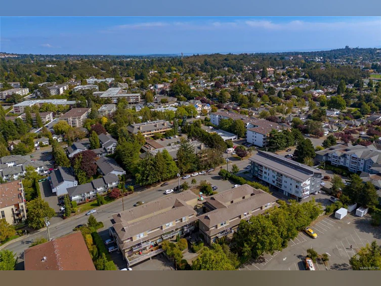 310-3215 Alder Street, Saanich, BC, V8X 1P3 - 27