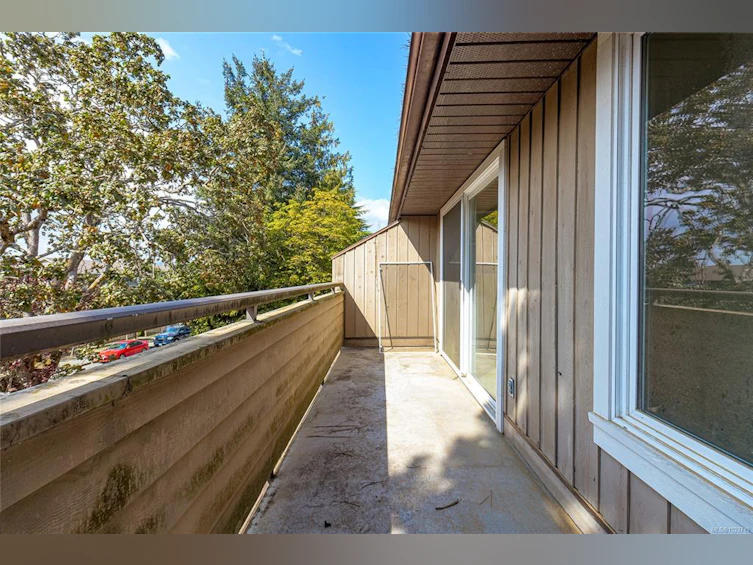 310-3215 Alder Street, Saanich, BC, V8X 1P3 - 17