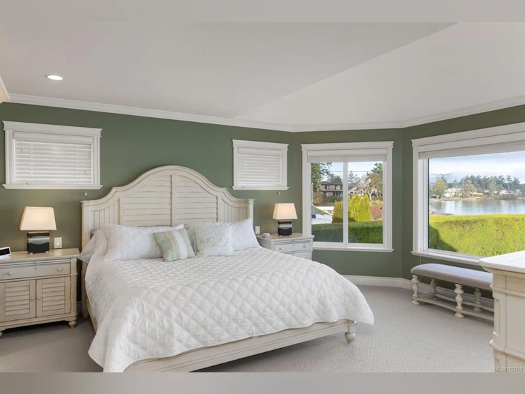 10239 Fifth Street, Sidney, BC, V8L 2Y4 - 20