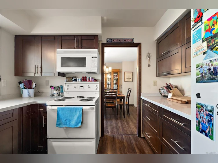 2512 Jeanine Drive, Langford, BC, V9B 4X9 - 8