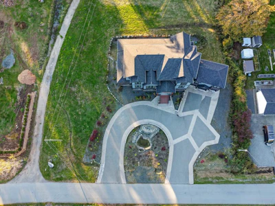 6118 Cottam Road - 2