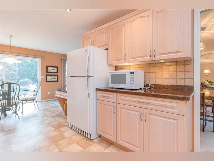 625 Yambury Road, Qualicum Beach, BC, V9K 1C5 - 26