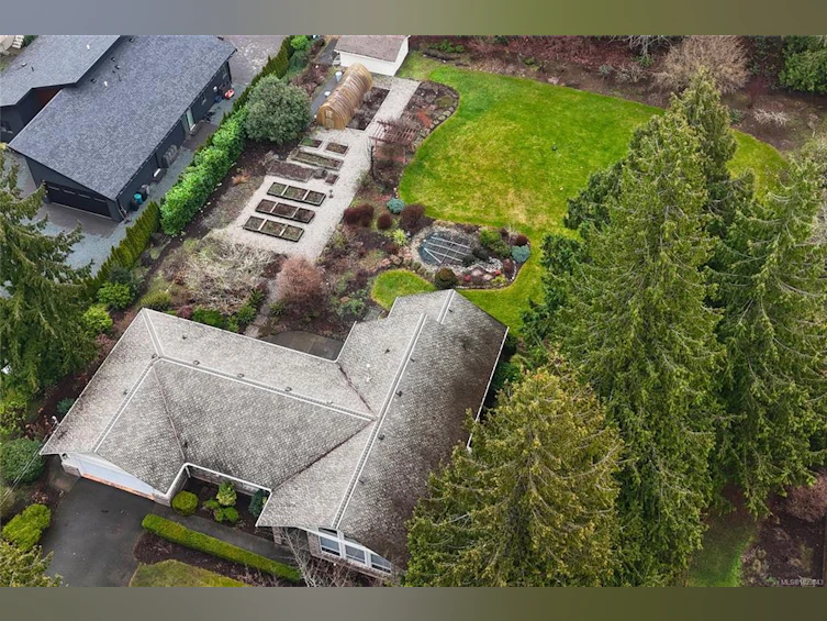 625 Yambury Road, Qualicum Beach, BC, V9K 1C5 - 58