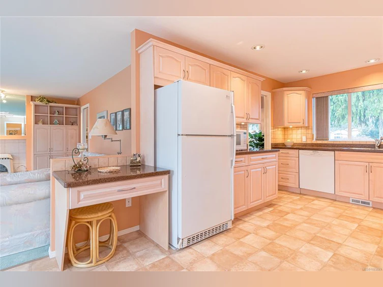 625 Yambury Road, Qualicum Beach, BC, V9K 1C5 - 27
