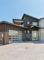 2713 Goldstone Heights