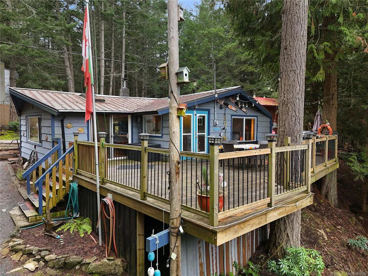 493 Abbott Road, Mayne Island, BC, V0N 2J1 - 5