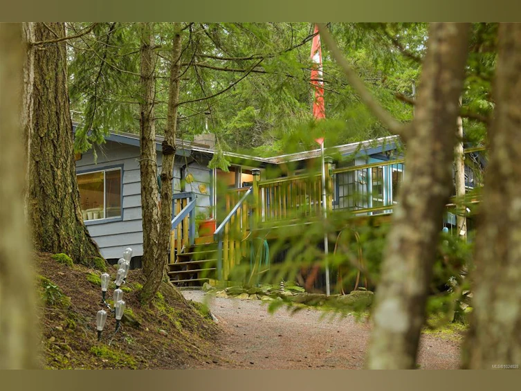493 Abbott Road, Mayne Island, BC, V0N 2J1 - 70