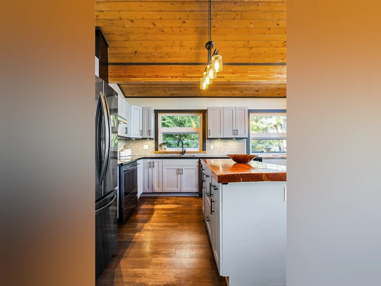 659 Wilks Road, Mayne Island, BC, V0N 2J1 - 11