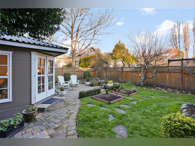 1316 Carnsew Street, Victoria, BC, V8S 1P2 - 32