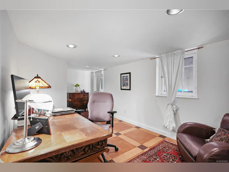 1316 Carnsew Street, Victoria, BC, V8S 1P2 - 20