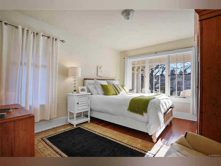 1316 Carnsew Street, Victoria, BC, V8S 1P2 - 14