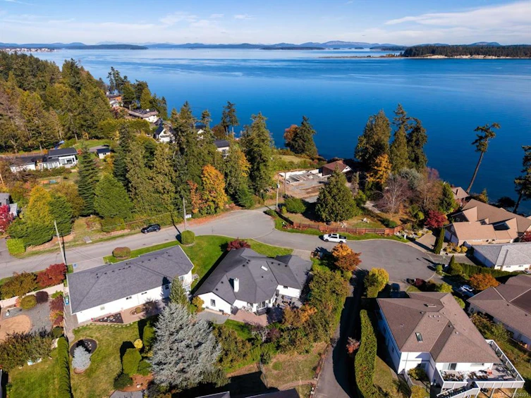 2545 Newman Road, Central Saanich, BC, V8M 1V1 - 27