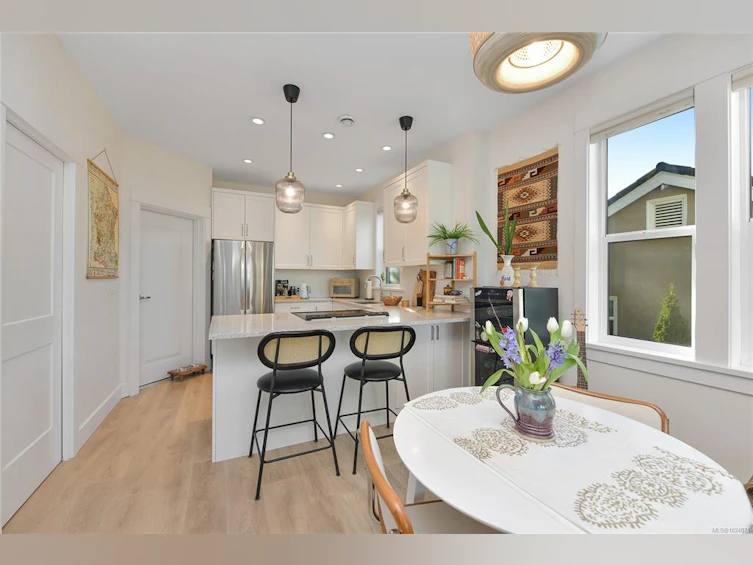 3-945 Pembroke Street, Victoria, BC, V8T 1J1 - 8