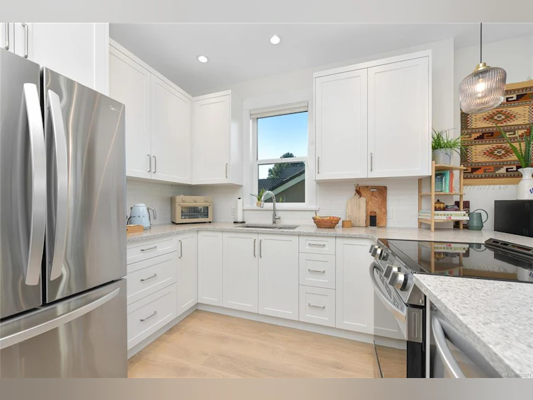 3-945 Pembroke Street, Victoria, BC, V8T 1J1 - 14
