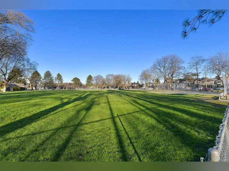 3-945 Pembroke Street, Victoria, BC, V8T 1J1 - 67