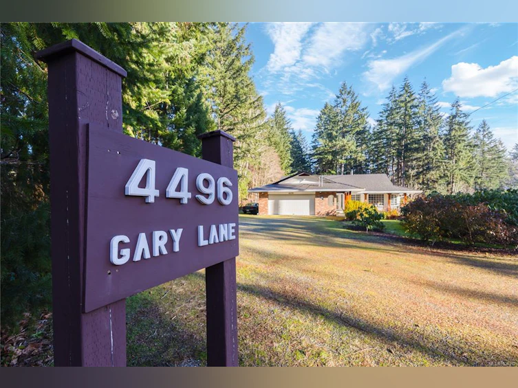 4496 Gary Lane, Campbell River, BC, V9H 1B8 - 2