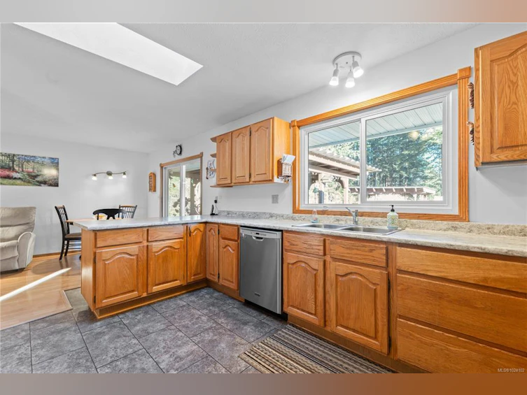 4496 Gary Lane, Campbell River, BC, V9H 1B8 - 7